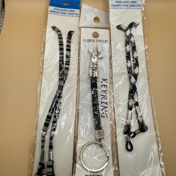 Accessories - Black and White Eyeglasses Cord & Fashion Key Ring Lot of (3)